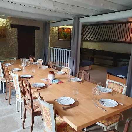 Holiday home Gite Des Ailes Vorey